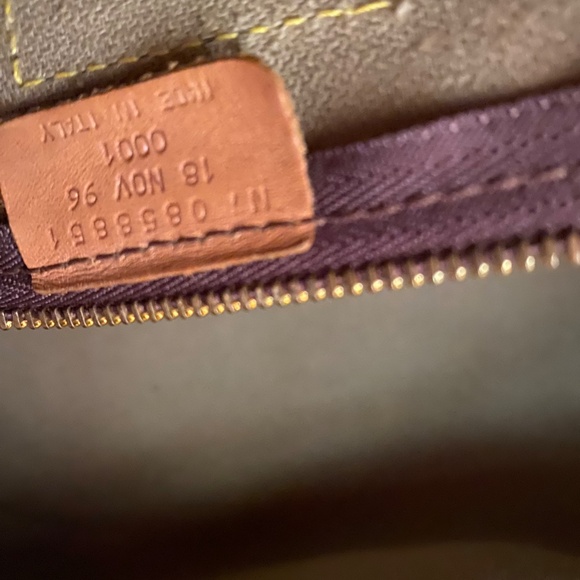 Etro Milano VINTAGE Made in Italy paisley purse EUC w/luggage tag, key & lock - Picture 15 of 16